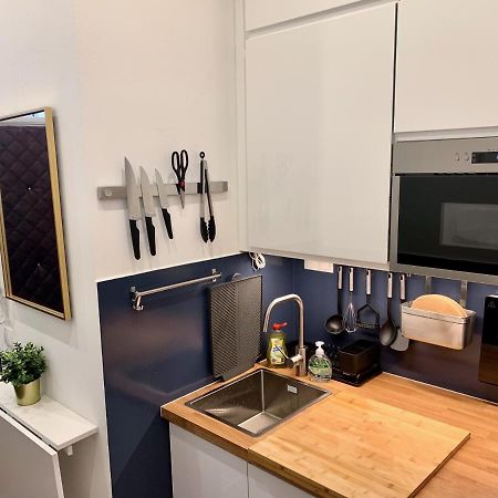 Adele Blue Danube Apartment Wina Bagian luar foto