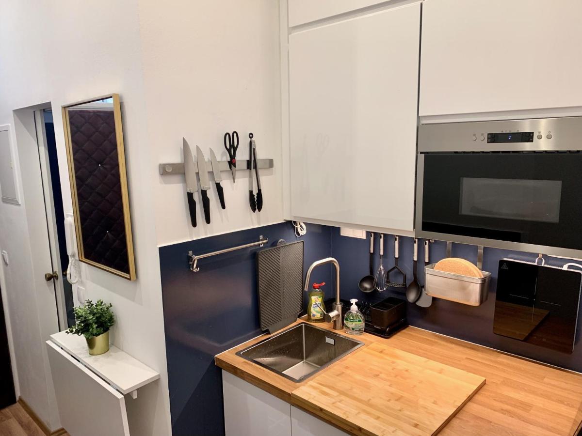 Adele Blue Danube Apartment Wina Bagian luar foto
